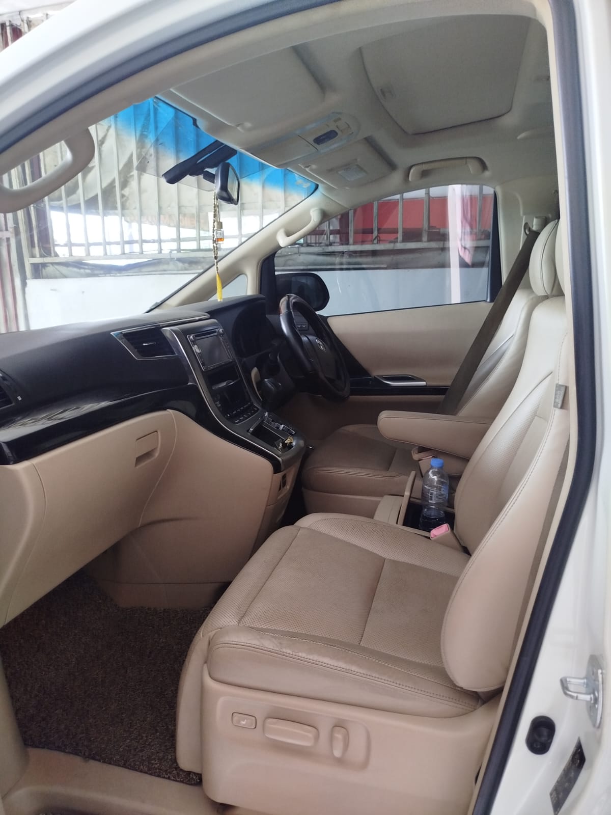 2011 Toyota Alphard 2011 Toyota Alphard
