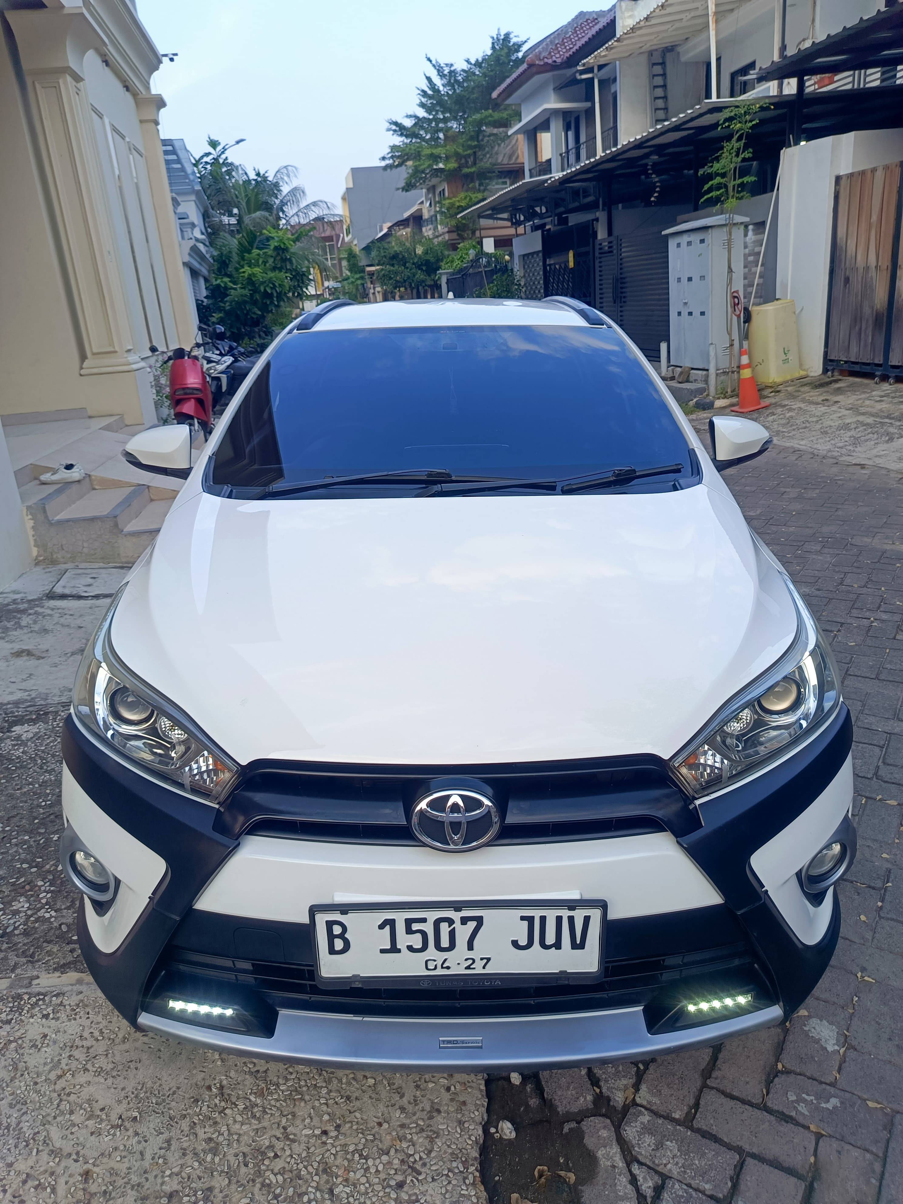 Second Hand 2017 Toyota Yaris Heykers S CVT TRD HEYKERS Second Hand 2017 Toyota Yaris Heykers S CVT TRD HEYKERS