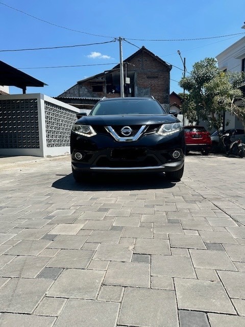 2015 Nissan X Trail XT 2.5L AT Bekas 2015 Nissan X Trail XT 2.5L AT Bekas