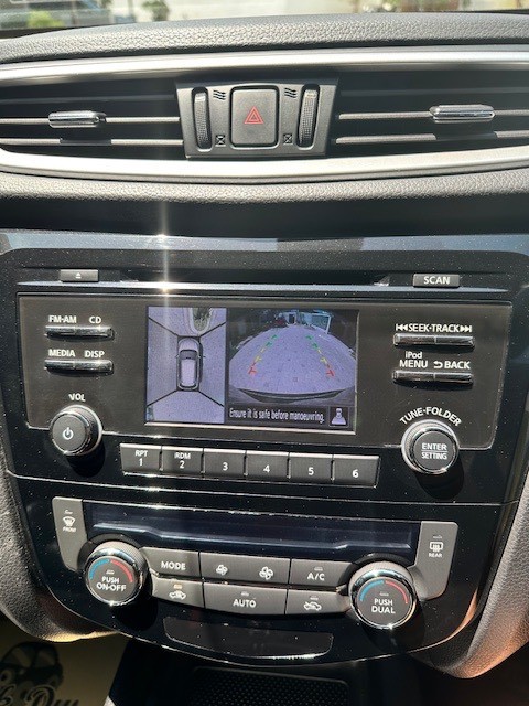 2015 Nissan X Trail XT 2.5L AT 2015 Nissan X Trail XT 2.5L AT