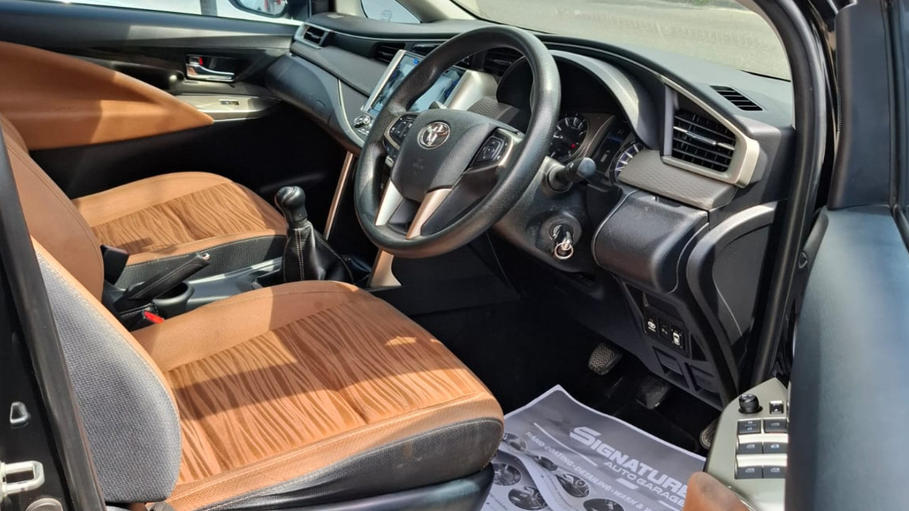 2017 Toyota Innova 2017 Toyota Innova