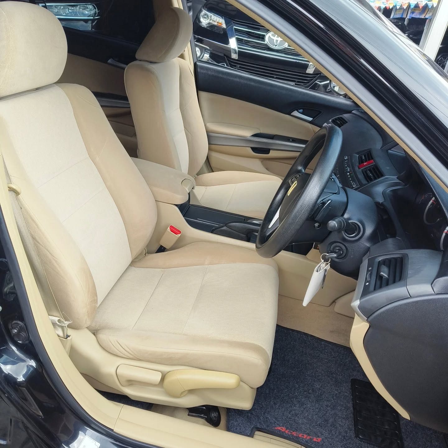 2009 Honda Accord 2.4L i-VTEC AT 2009 Honda Accord 2.4L i-VTEC AT