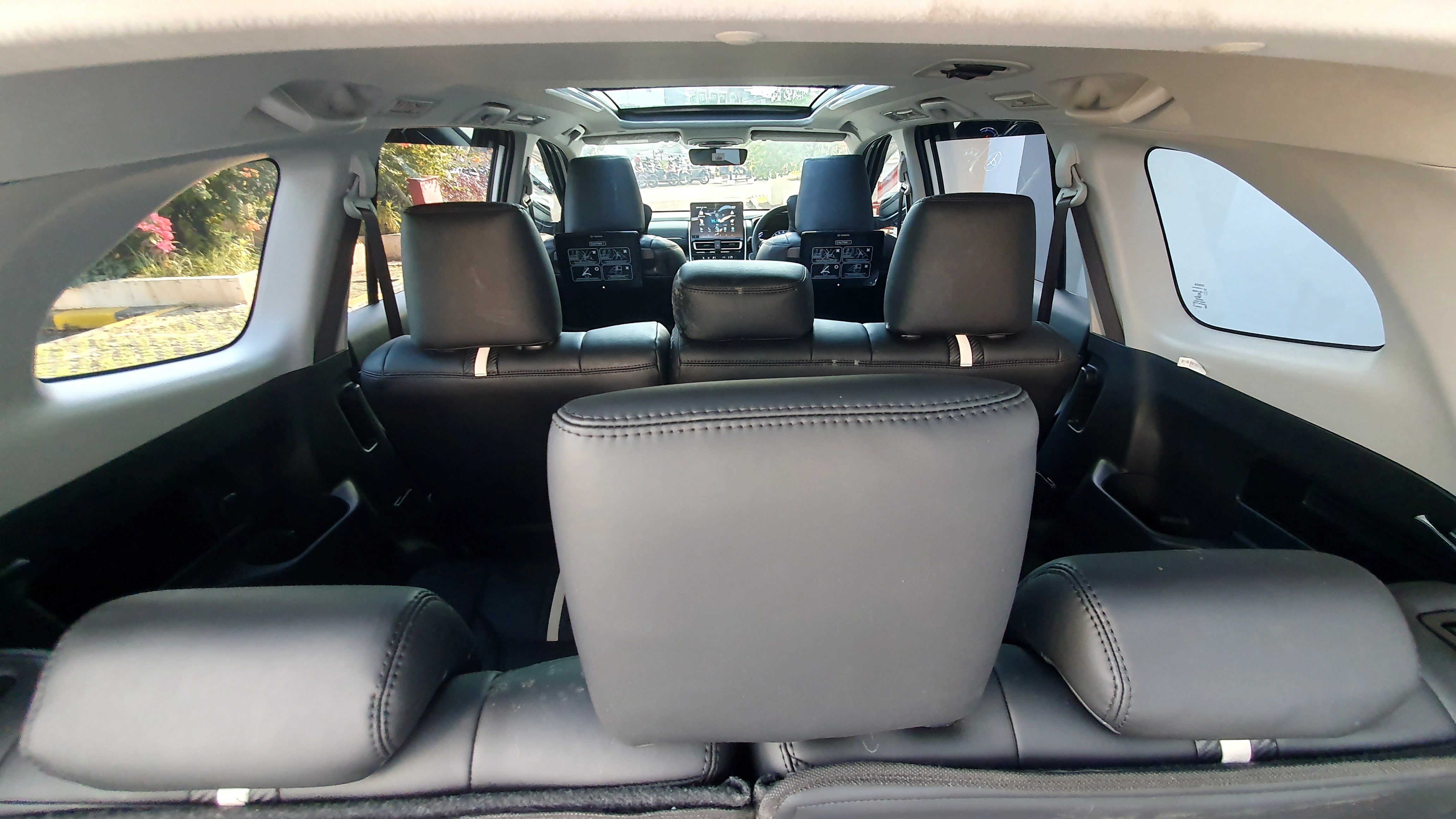 2024 Toyota Kijang Innova Zenix Hybrid EV 2024 Toyota Kijang Innova Zenix Hybrid EV