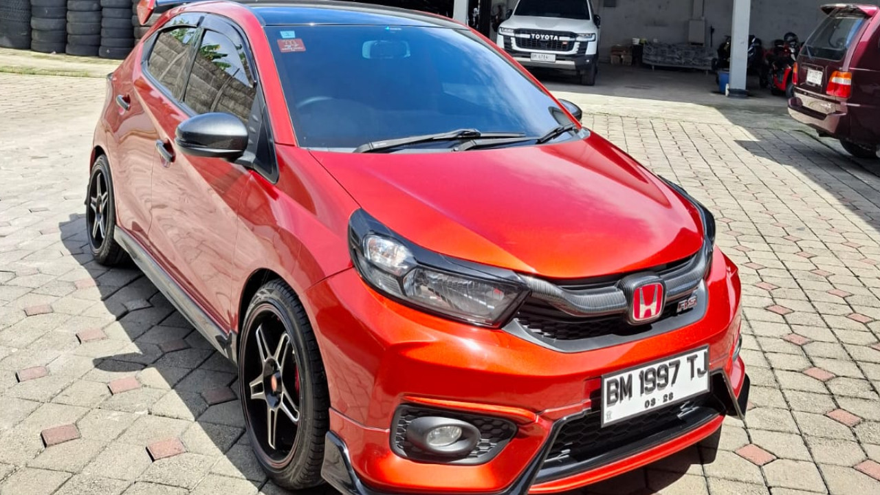 2023 Honda Brio RS CVT Urbanite Edition 2023 Honda Brio RS CVT Urbanite Edition