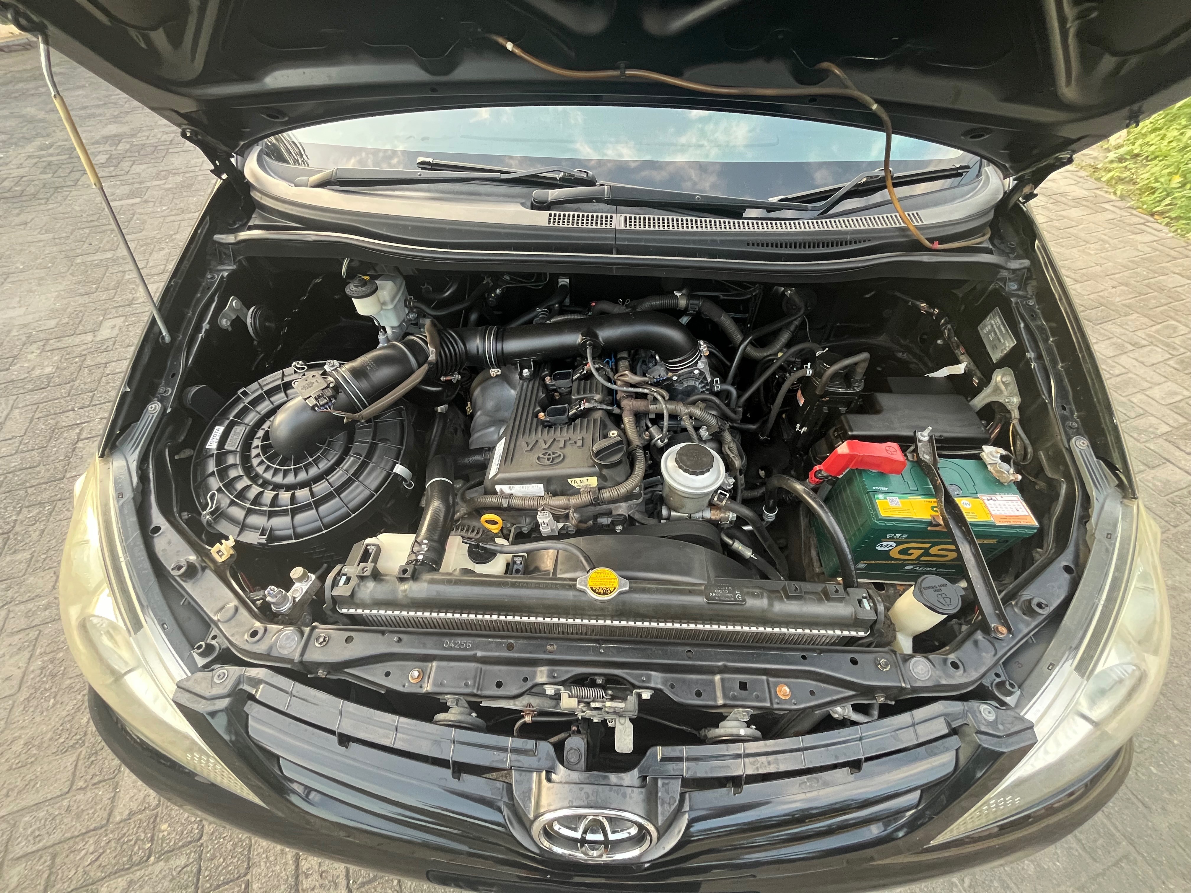 2009 Toyota Kijang Innova 2.0L G MT 2009 Toyota Kijang Innova 2.0L G MT