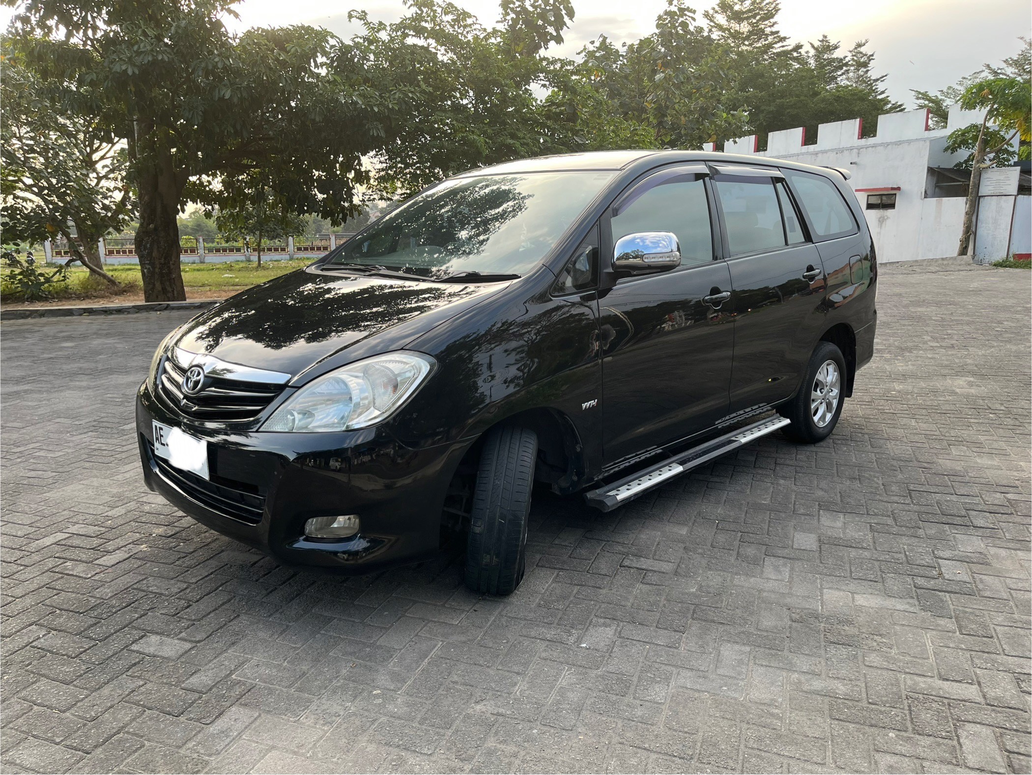 2009 Toyota Kijang Innova 2.0L G MT 2009 Toyota Kijang Innova 2.0L G MT