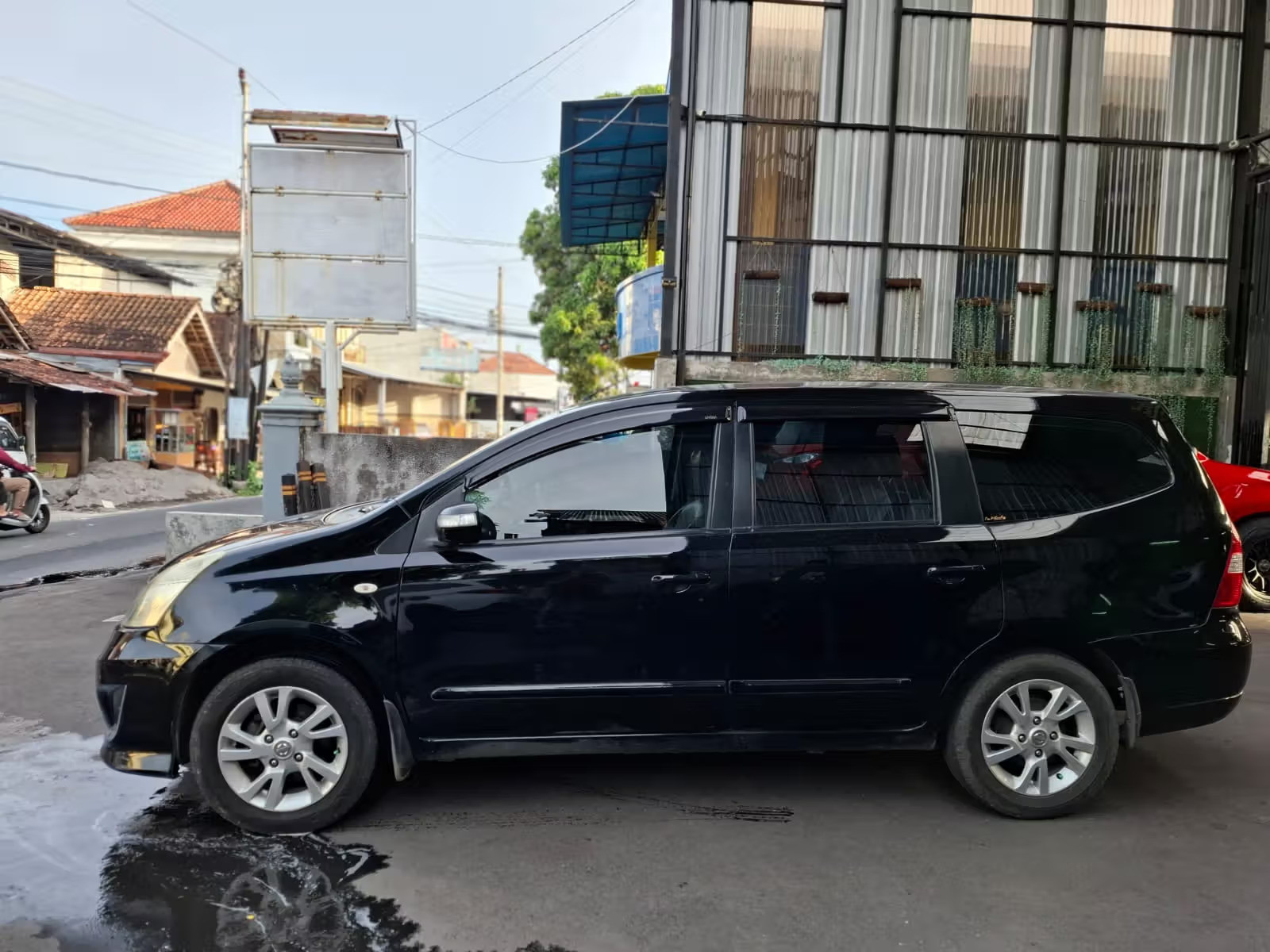 2013 Nissan Grand Livina 2013 Nissan Grand Livina