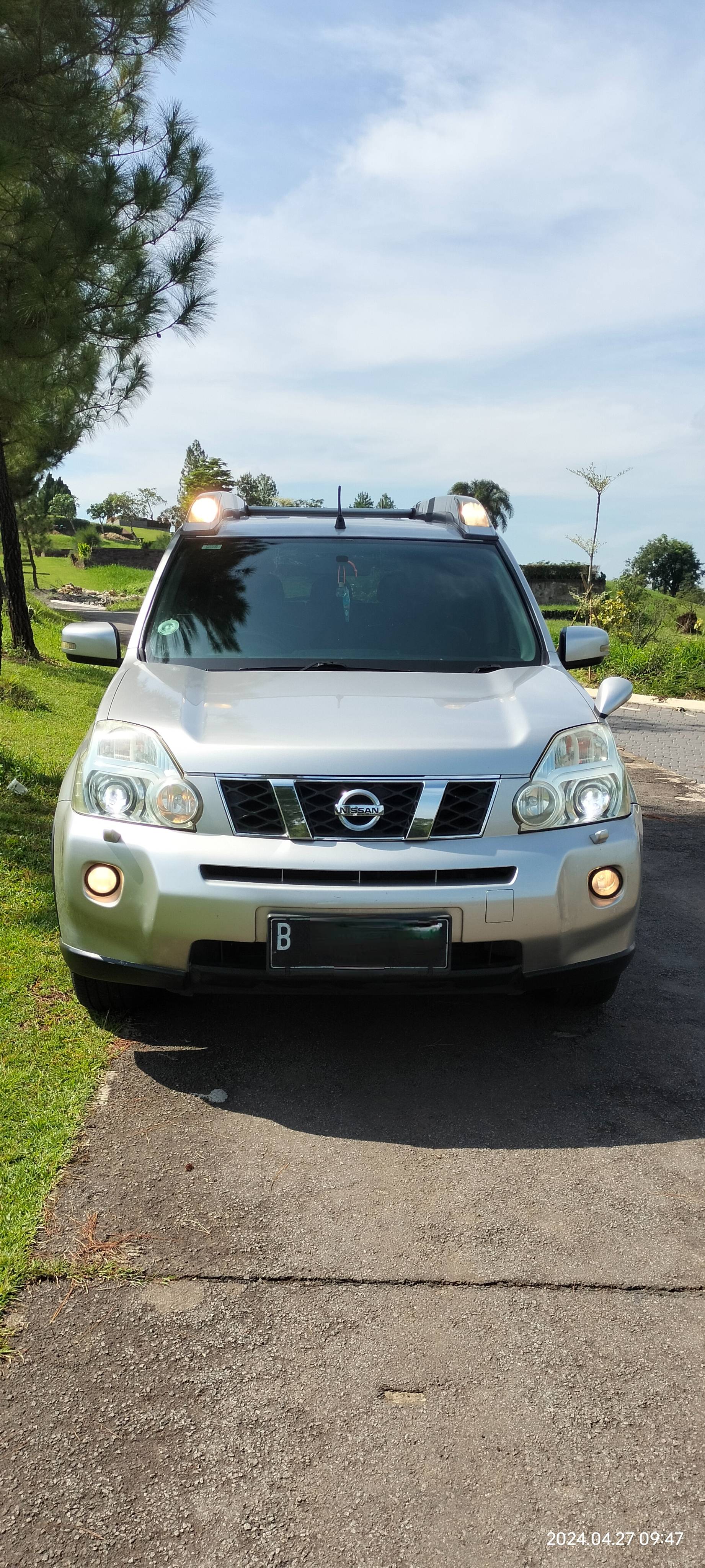 2011 Nissan X Trail XT 2.5L AT Bekas 2011 Nissan X Trail XT 2.5L AT Bekas