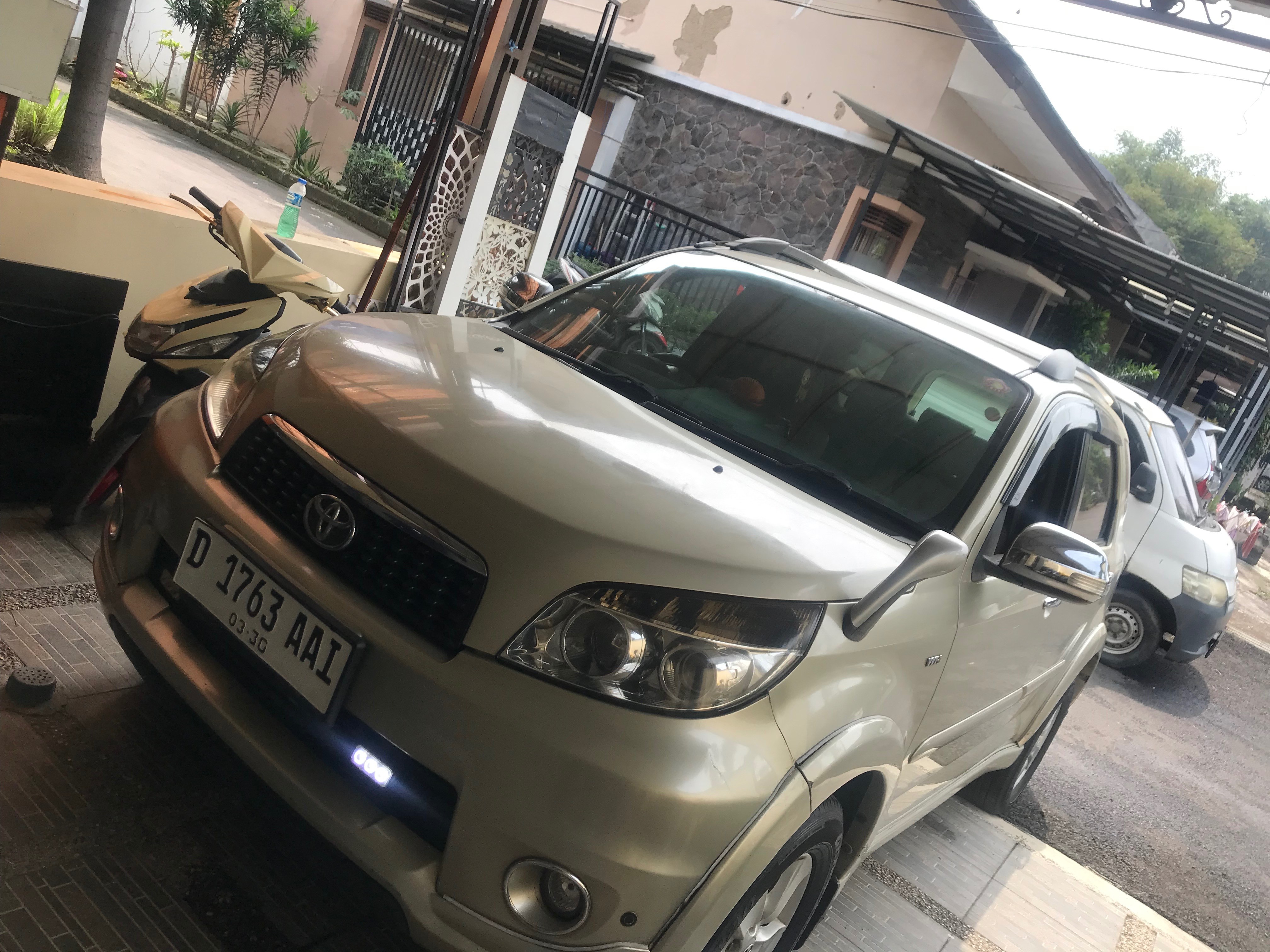 Second Hand 2013 Toyota Rush S 1.5L AT Second Hand 2013 Toyota Rush S 1.5L AT