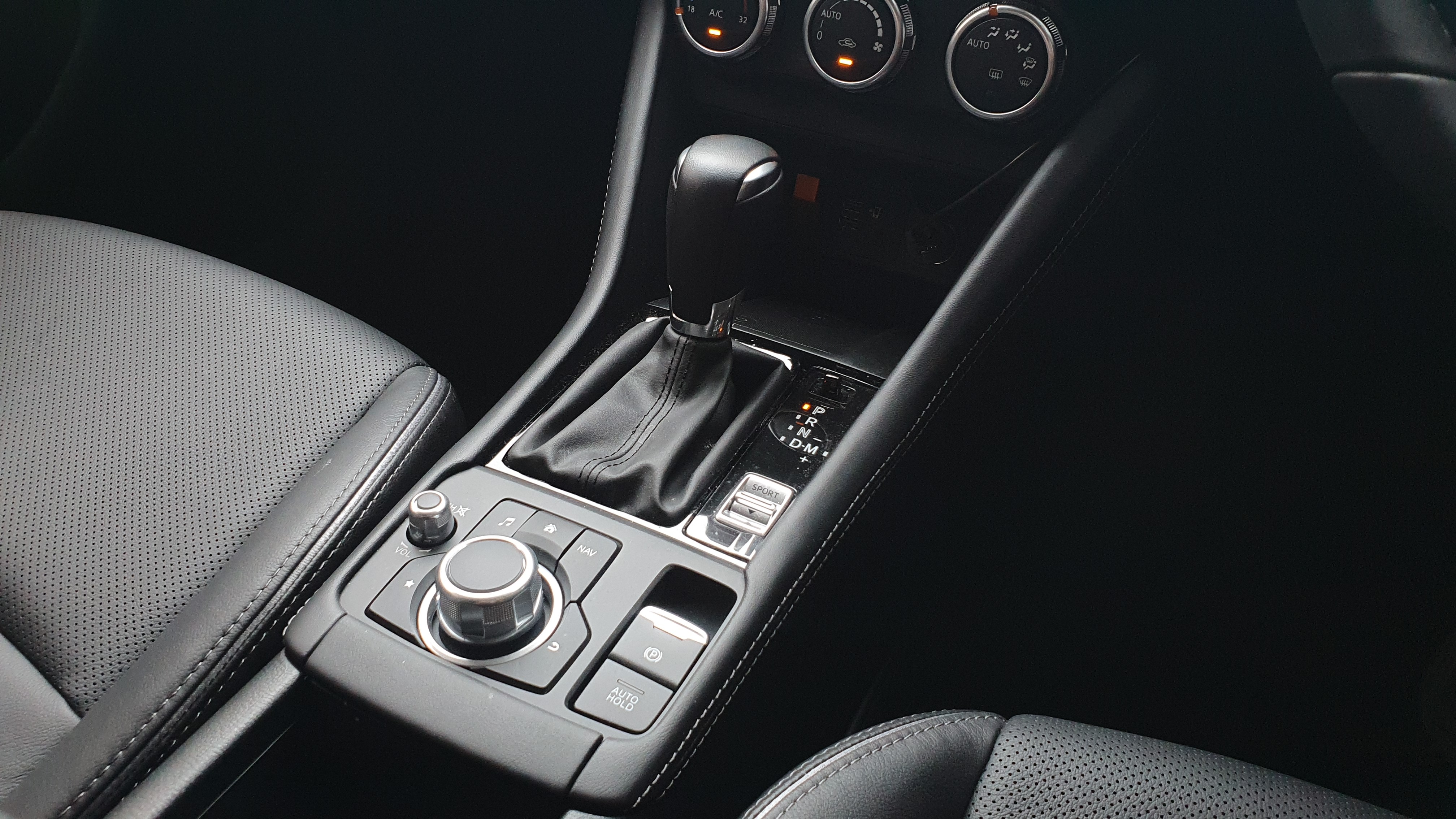 2024 Mazda CX-3 2024 Mazda CX-3