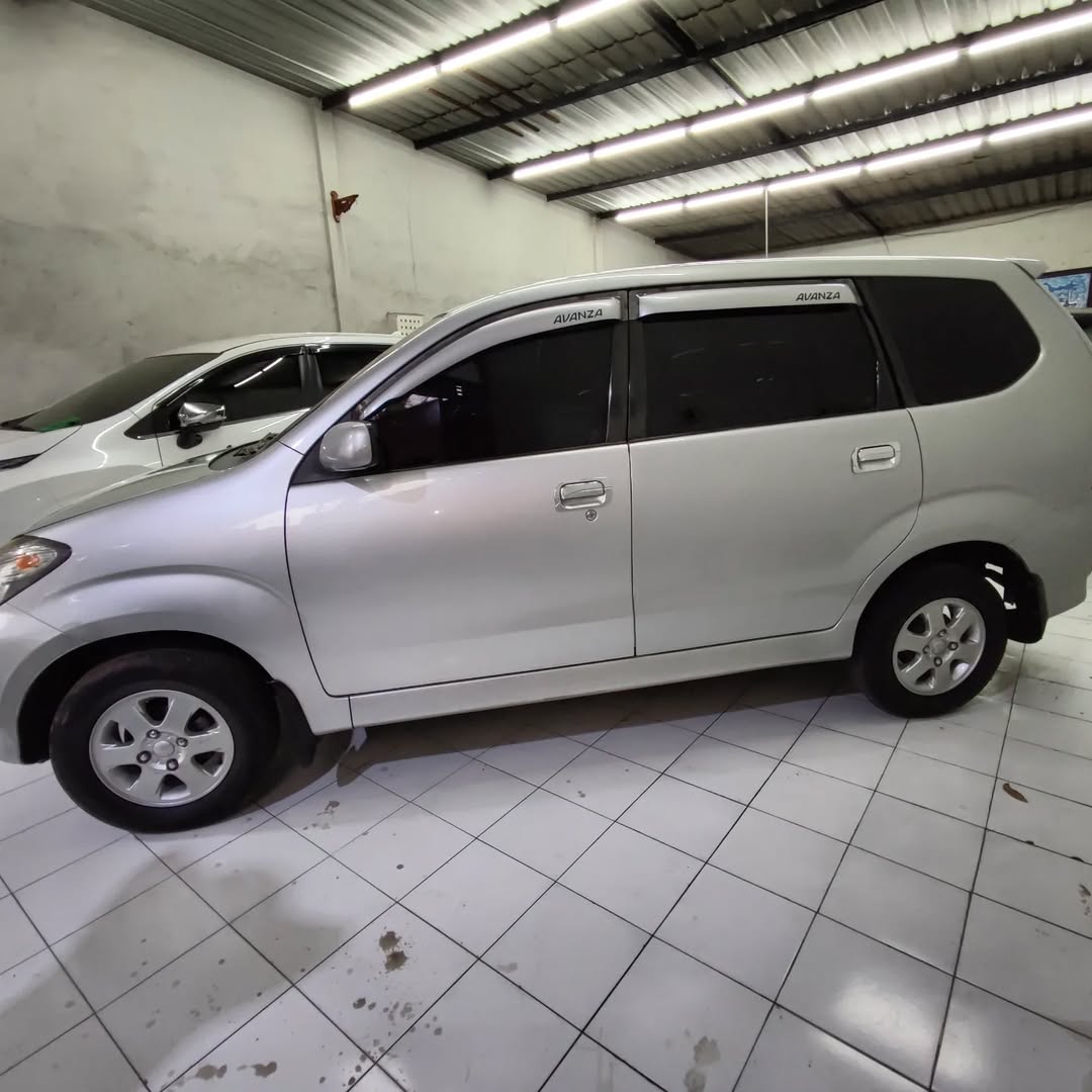 2005 Toyota Avanza VVTI S 1.5L AT 2005 Toyota Avanza VVTI S 1.5L AT