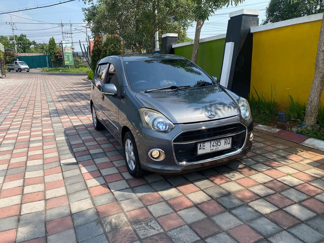 2014 Daihatsu Ayla  X MT 2014 Daihatsu Ayla  X MT