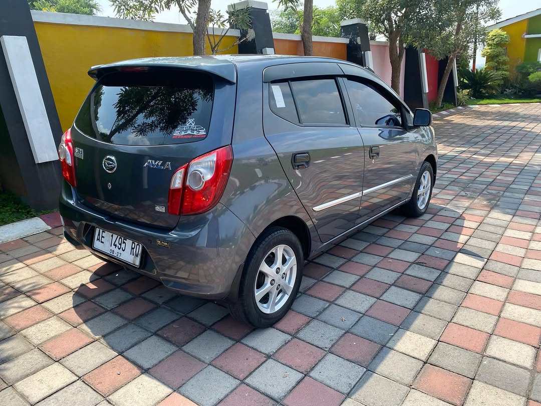 2014 Daihatsu Ayla  X MT 2014 Daihatsu Ayla  X MT