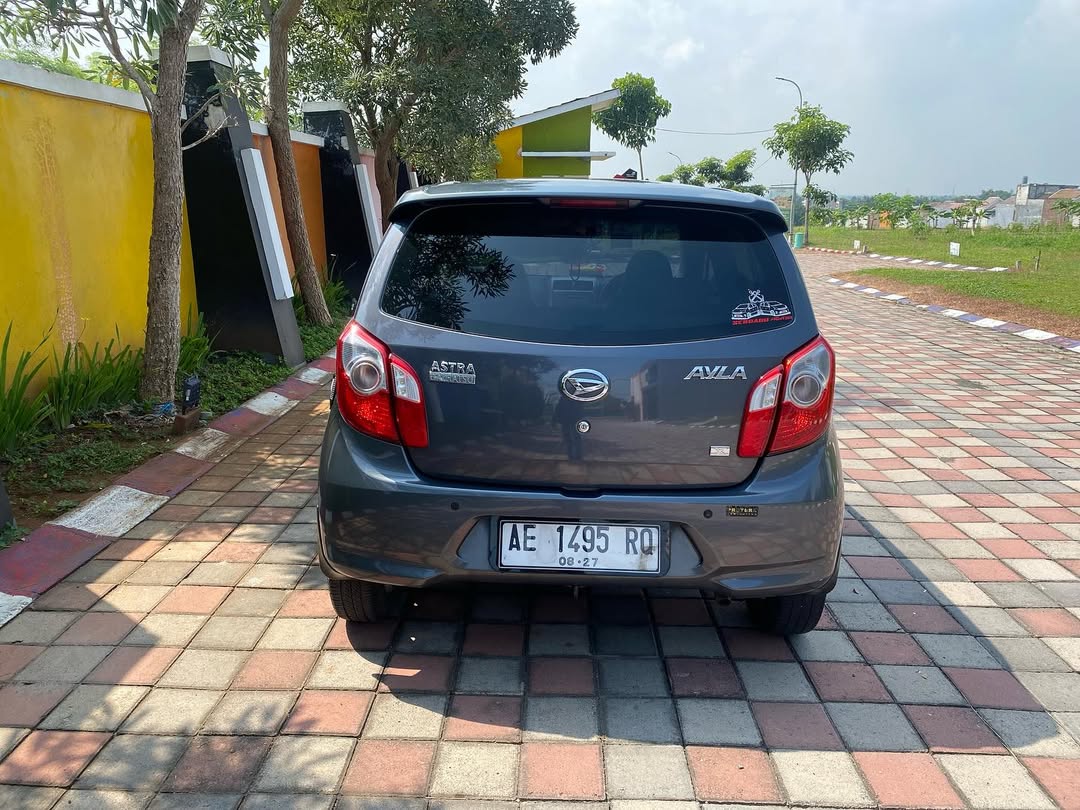 2014 Daihatsu Ayla  X MT 2014 Daihatsu Ayla  X MT