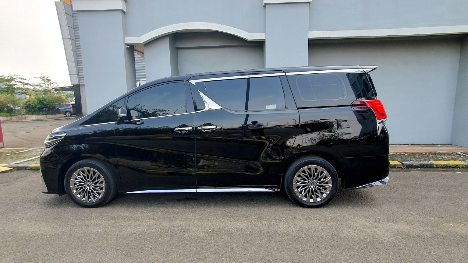 2022 Lexus LM 2022 Lexus LM