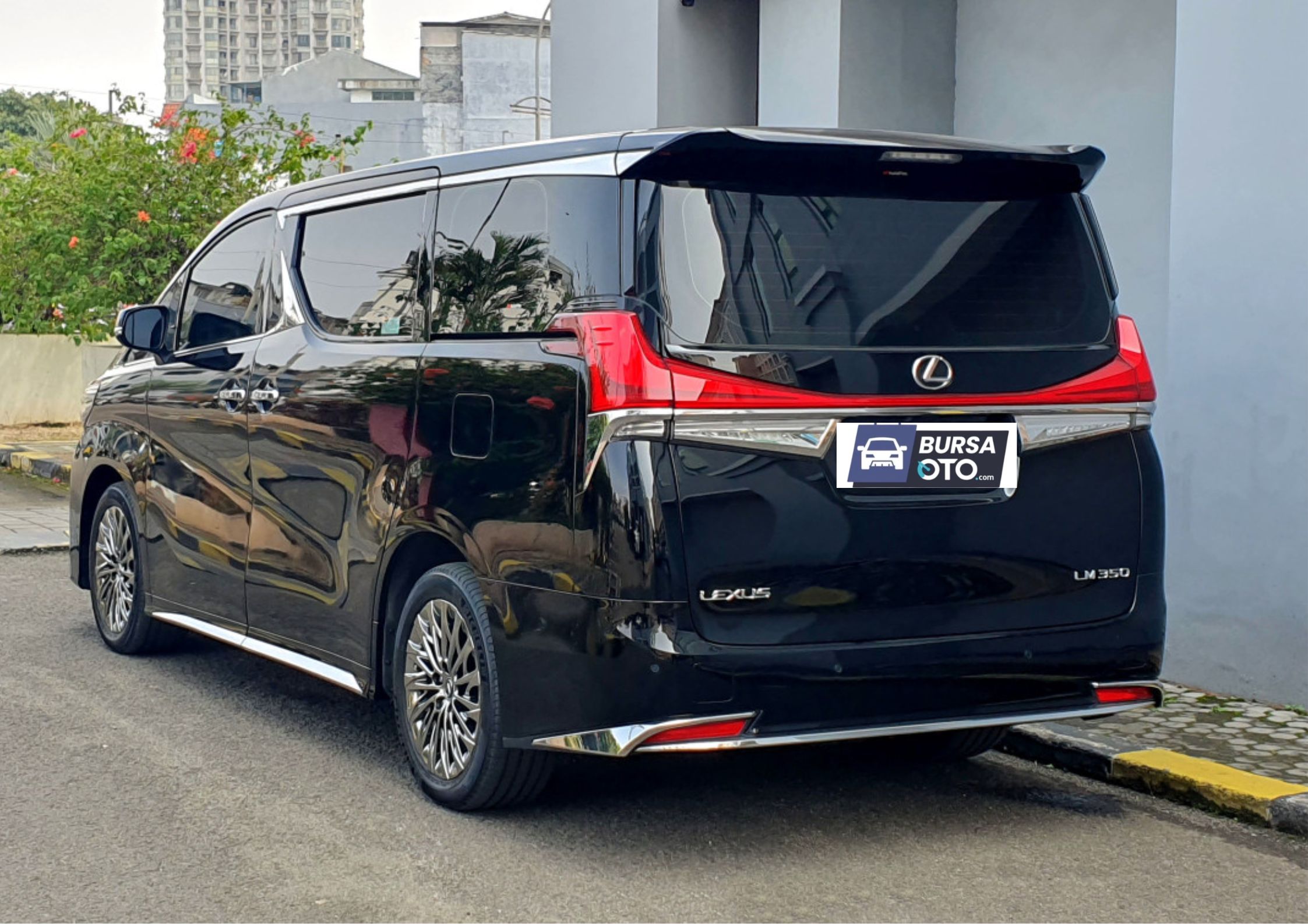 2022 Lexus LM 2022 Lexus LM