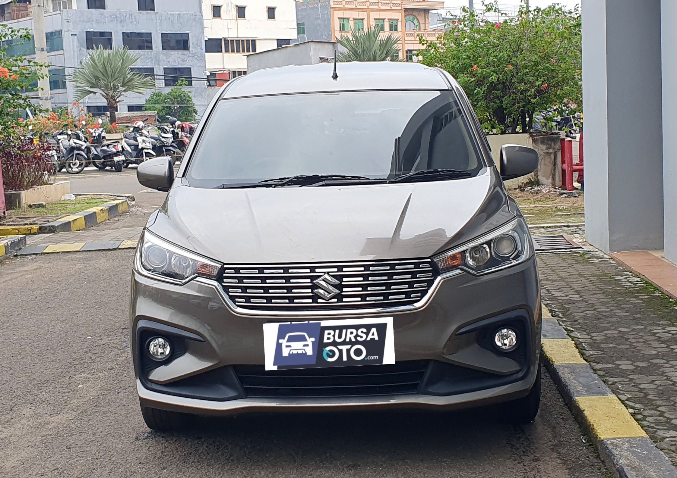 Second Hand 2019 Suzuki Ertiga GL MT Second Hand 2019 Suzuki Ertiga GL MT