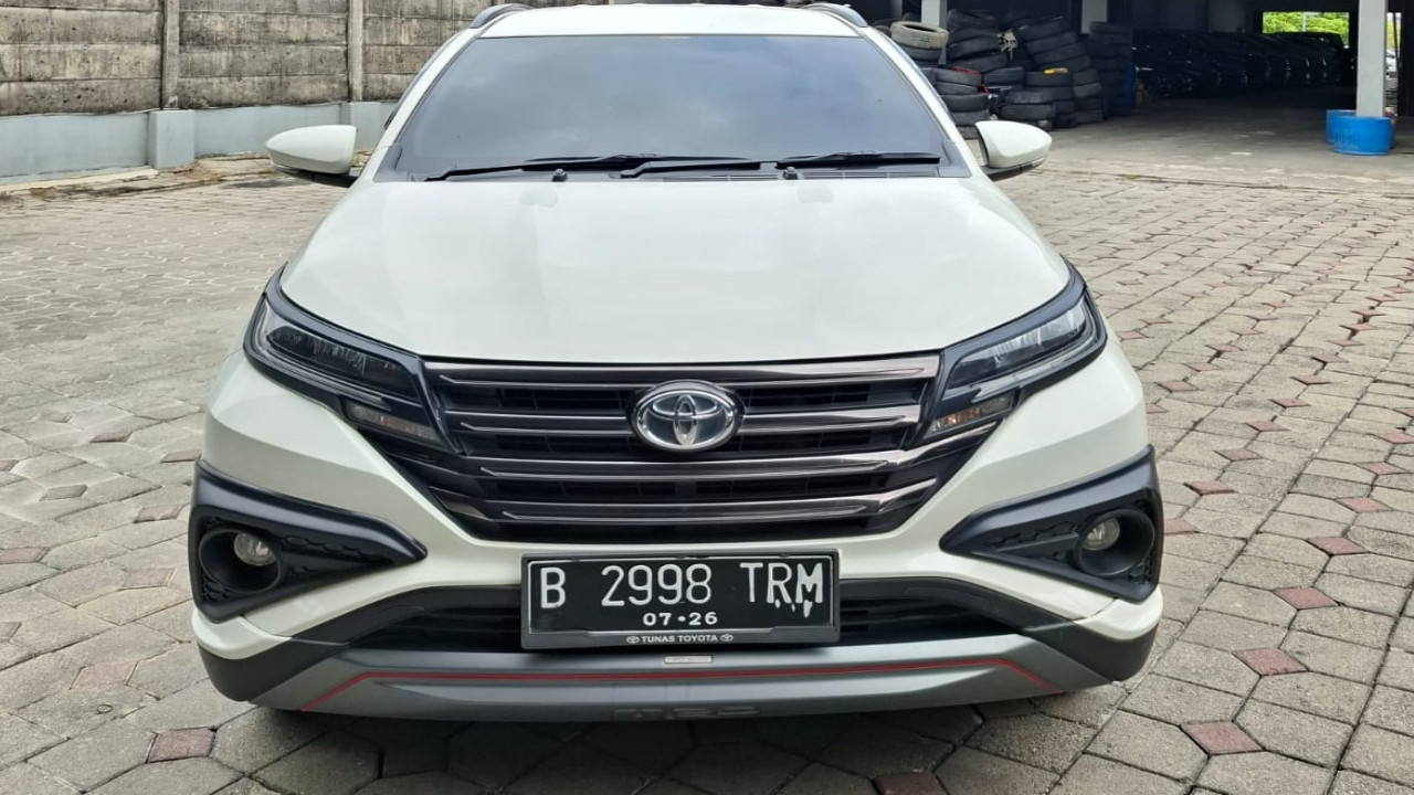 Second Hand 2021 Toyota Rush S TRD 1.5L AT Second Hand 2021 Toyota Rush S TRD 1.5L AT