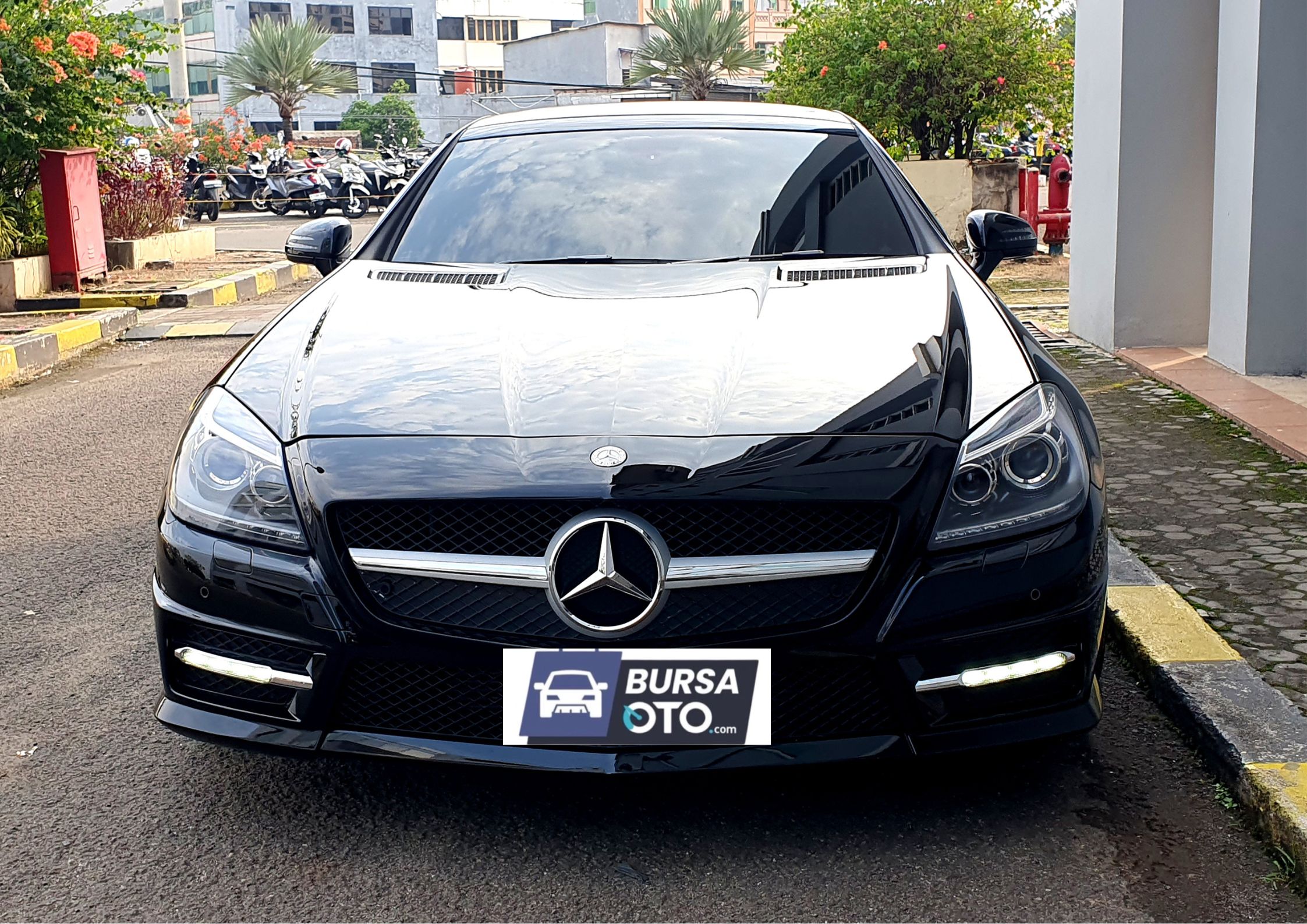 2011 Mercedes Benz SLK-Class Bekas 2011 Mercedes Benz SLK-Class Bekas