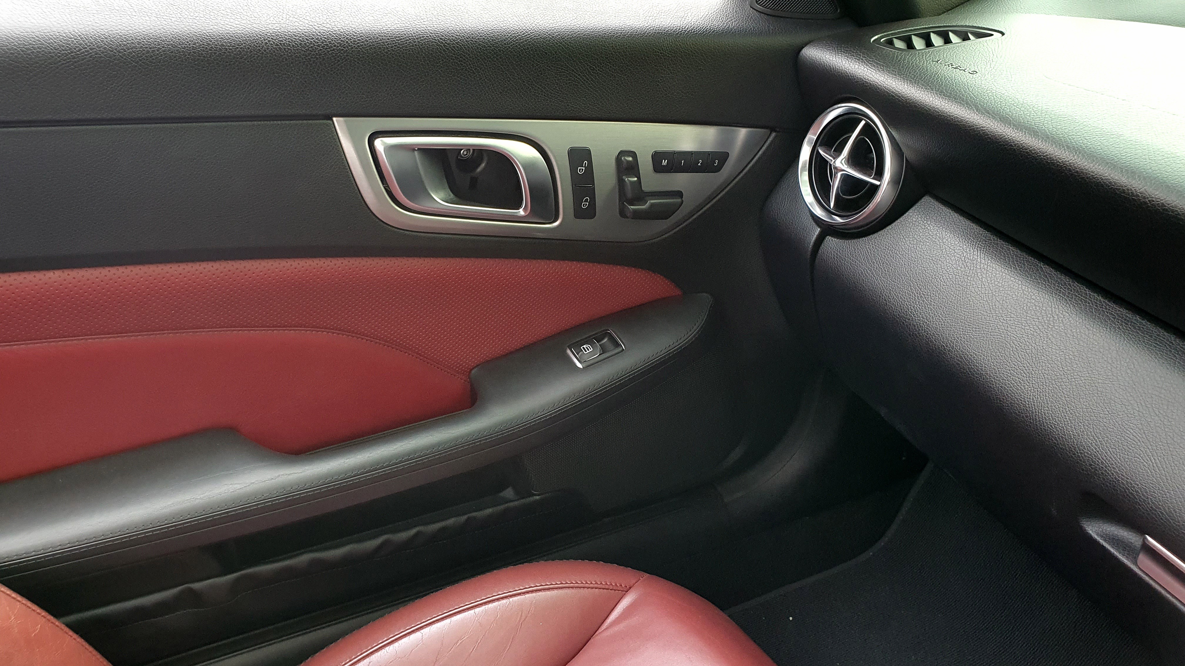 2011 Mercedes Benz SLK-Class 2011 Mercedes Benz SLK-Class