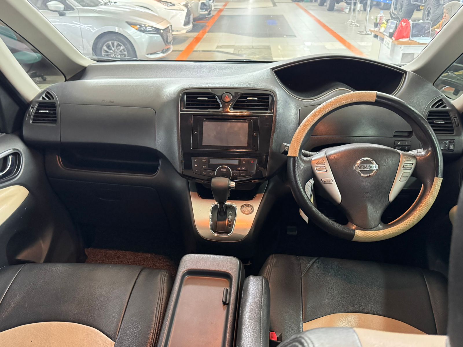 2017 Nissan Serena 2017 Nissan Serena