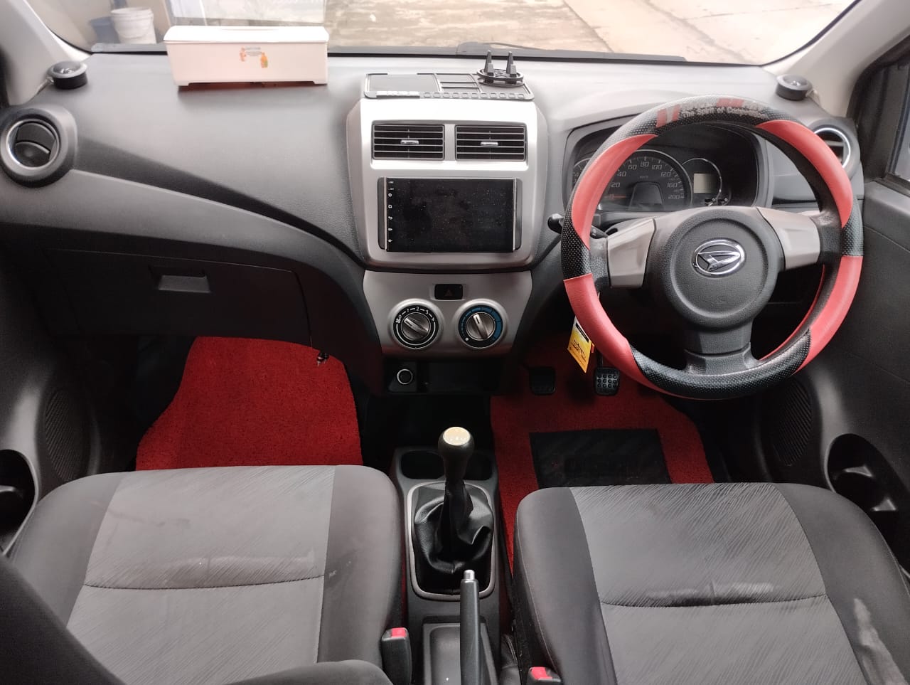 2014 Daihatsu Ayla  1.0 X MT 2014 Daihatsu Ayla  1.0 X MT