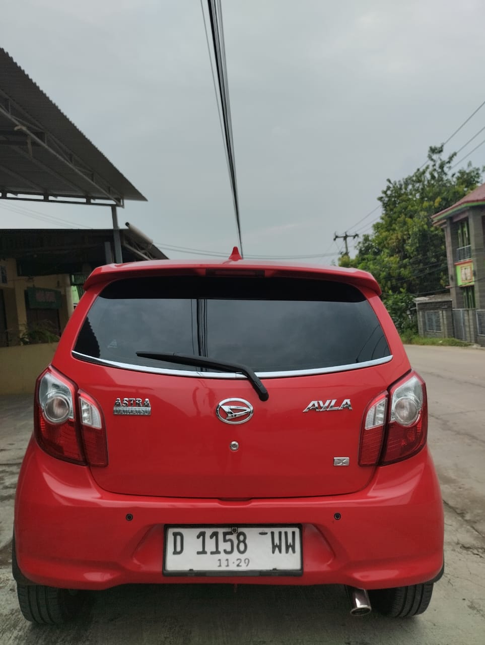 2014 Daihatsu Ayla  1.0 X MT 2014 Daihatsu Ayla  1.0 X MT