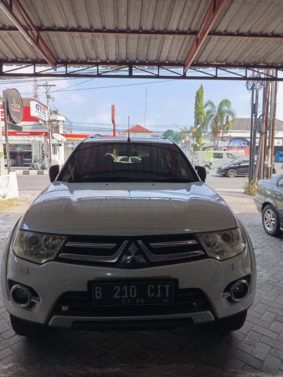 Second Hand 2015 Mitsubishi Pajero Sport Second Hand 2015 Mitsubishi Pajero Sport