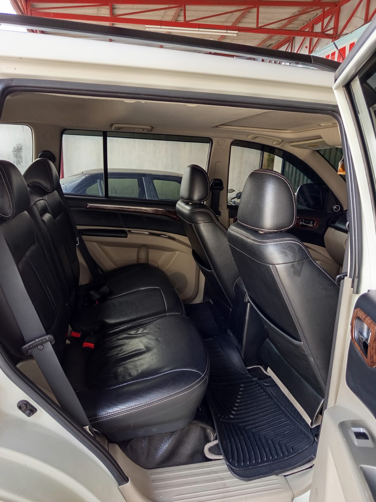 2015 Mitsubishi Pajero Sport 2015 Mitsubishi Pajero Sport