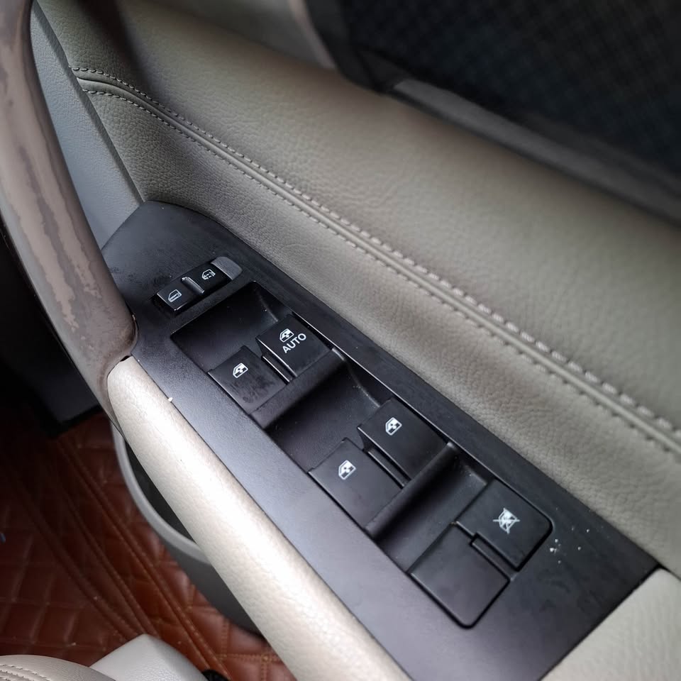 2016 Chevrolet Captiva 2.0 LTZ AT FWD 2016 Chevrolet Captiva 2.0 LTZ AT FWD