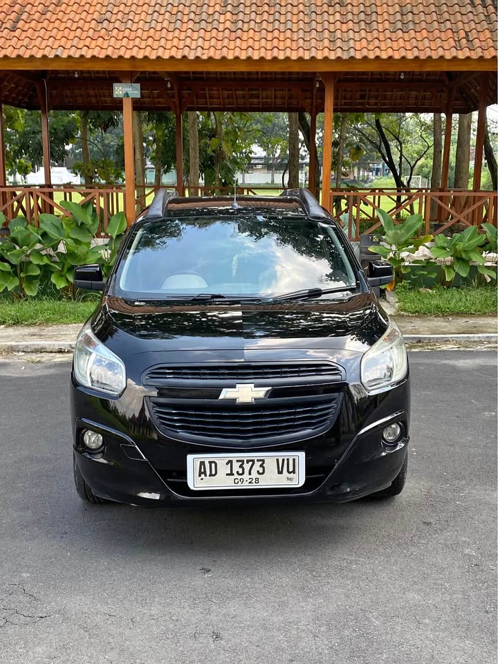 2013 Chevrolet Spin 1.3 LT MT Bekas 2013 Chevrolet Spin 1.3 LT MT Bekas