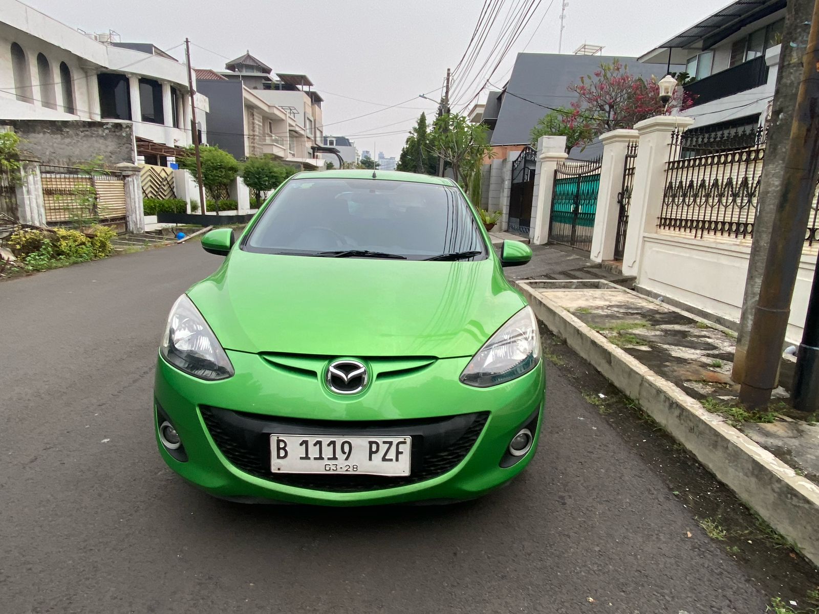 Second Hand 2012 Mazda 2 Hatchback Second Hand 2012 Mazda 2 Hatchback