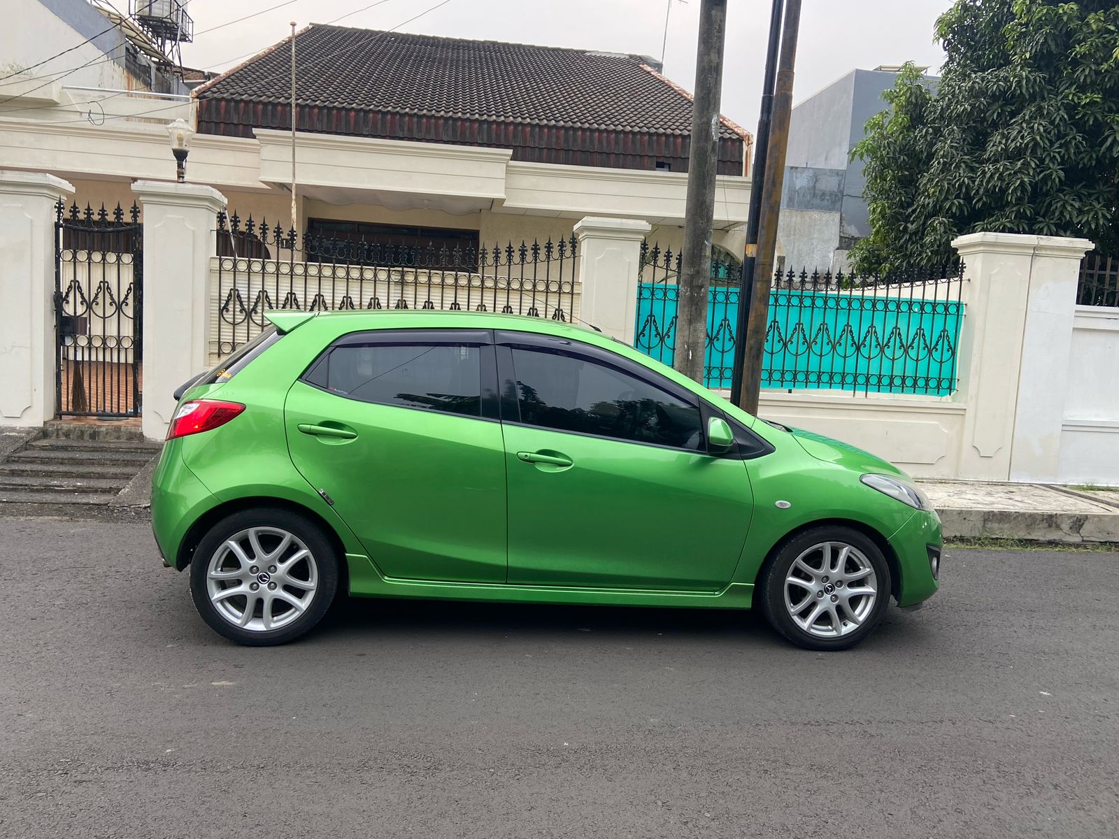 2012 Mazda 2 Hatchback 2012 Mazda 2 Hatchback