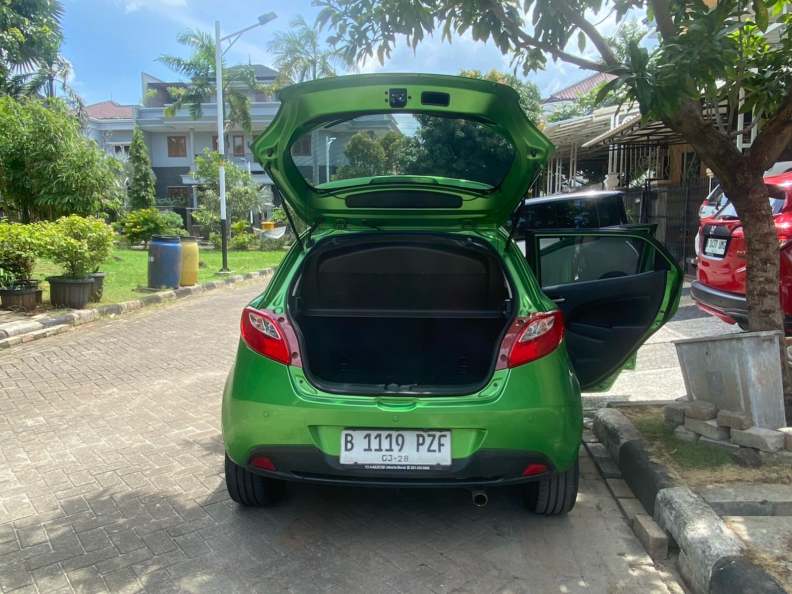 2012 Mazda 2 Hatchback 2012 Mazda 2 Hatchback