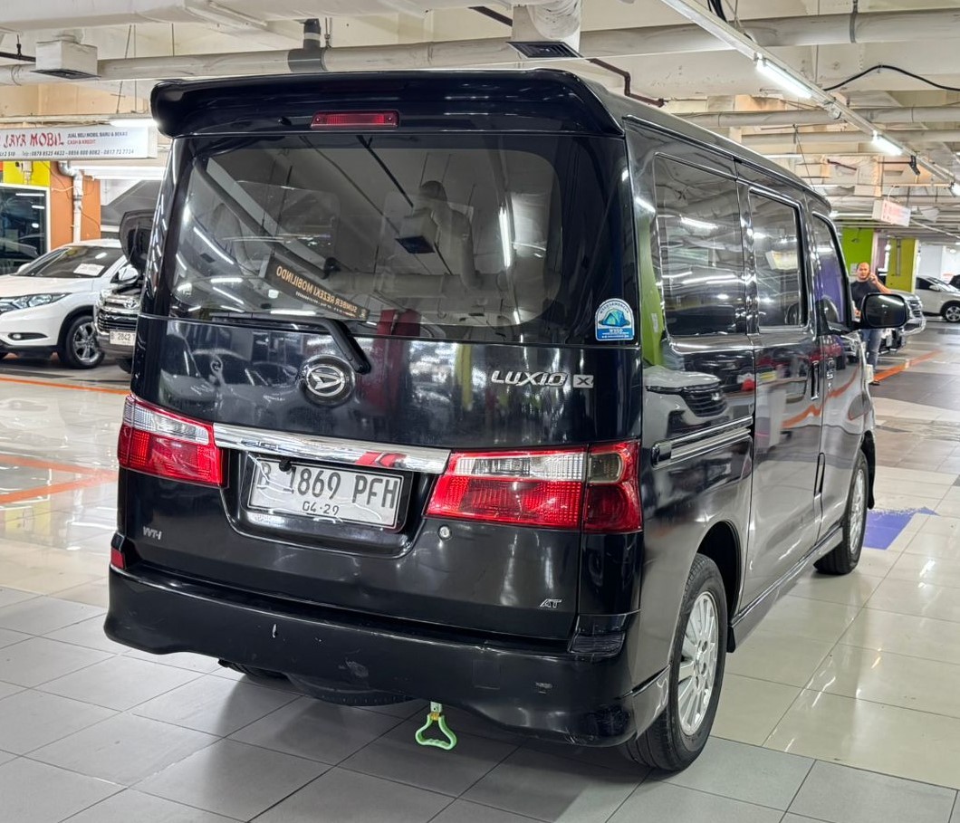 2009 Daihatsu Luxio 2009 Daihatsu Luxio