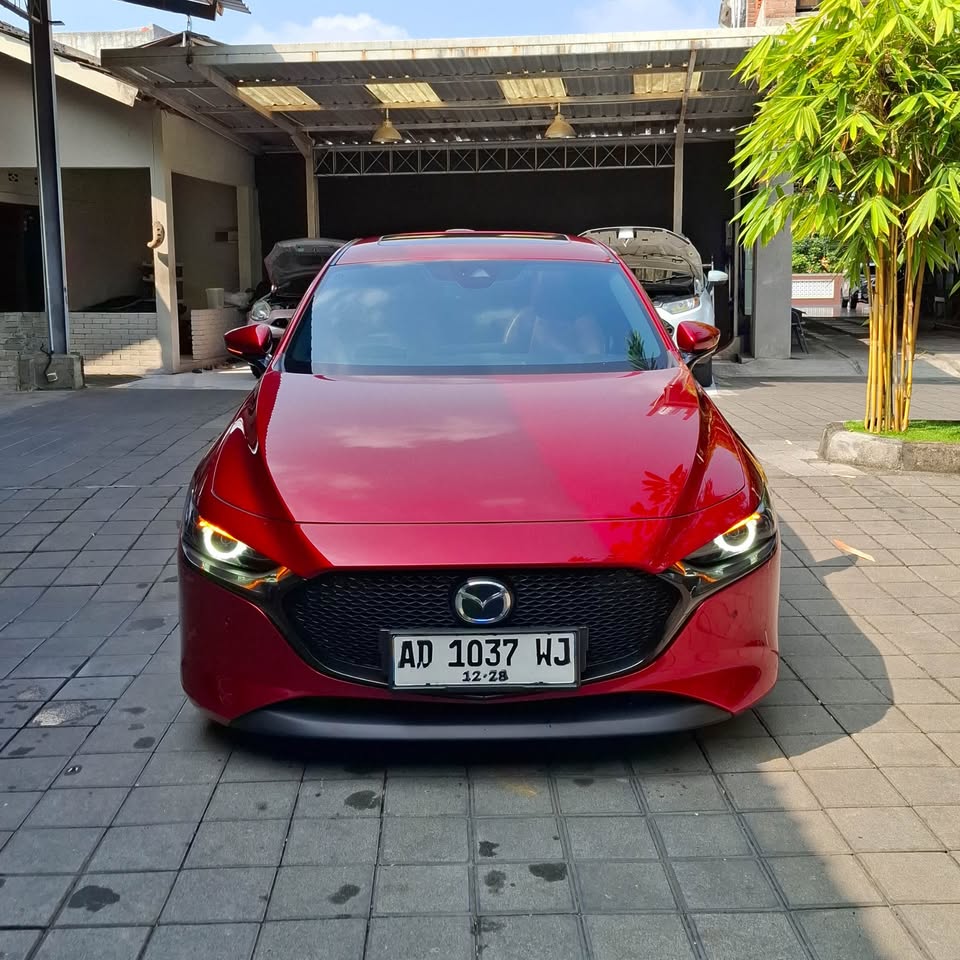 2022 Mazda 3 Hatchback Skyactive-G 2.0 2022 Mazda 3 Hatchback Skyactive-G 2.0