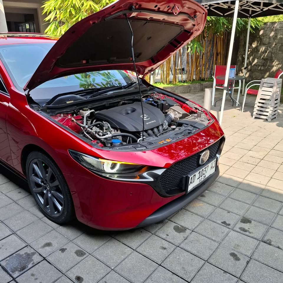 2022 Mazda 3 Hatchback Skyactive-G 2.0 2022 Mazda 3 Hatchback Skyactive-G 2.0