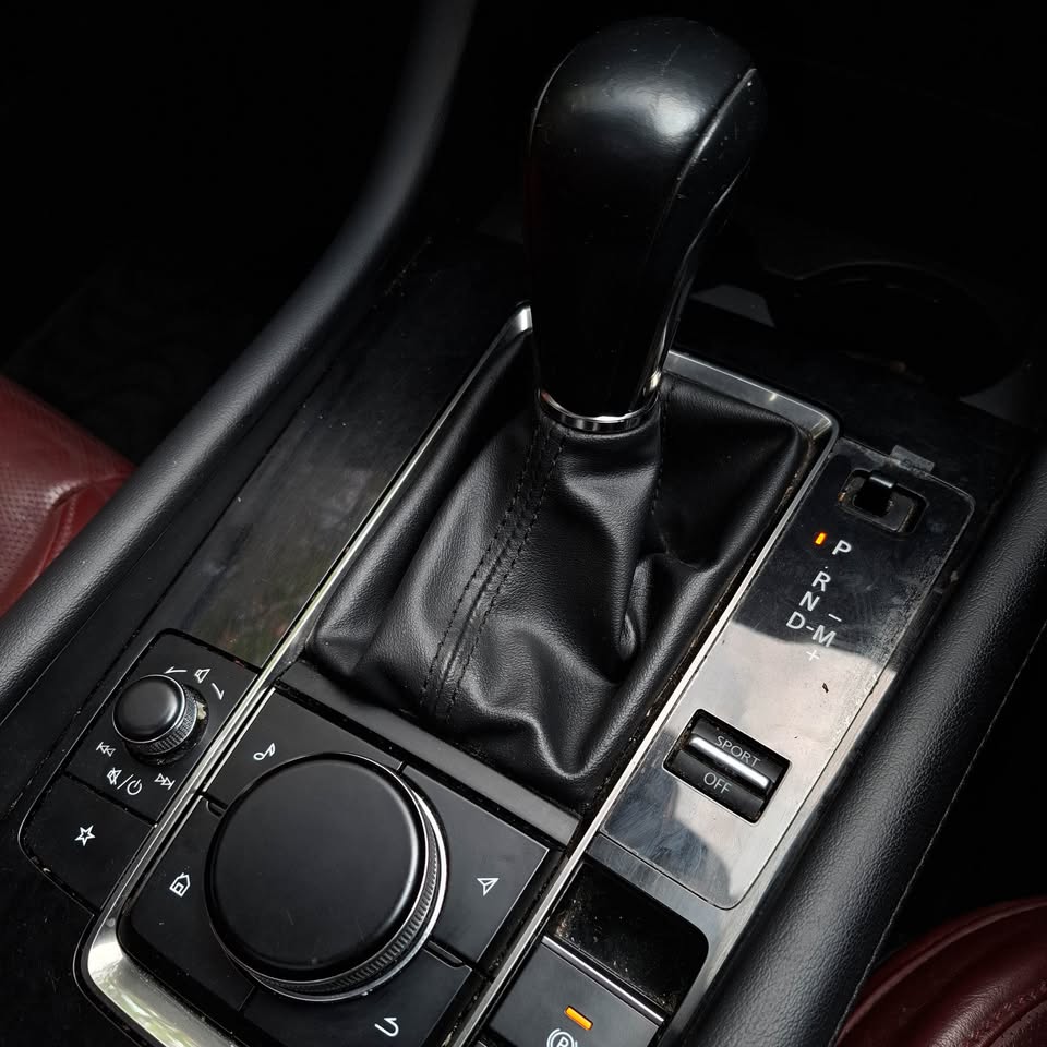 2022 Mazda 3 Hatchback Skyactive-G 2.0 2022 Mazda 3 Hatchback Skyactive-G 2.0