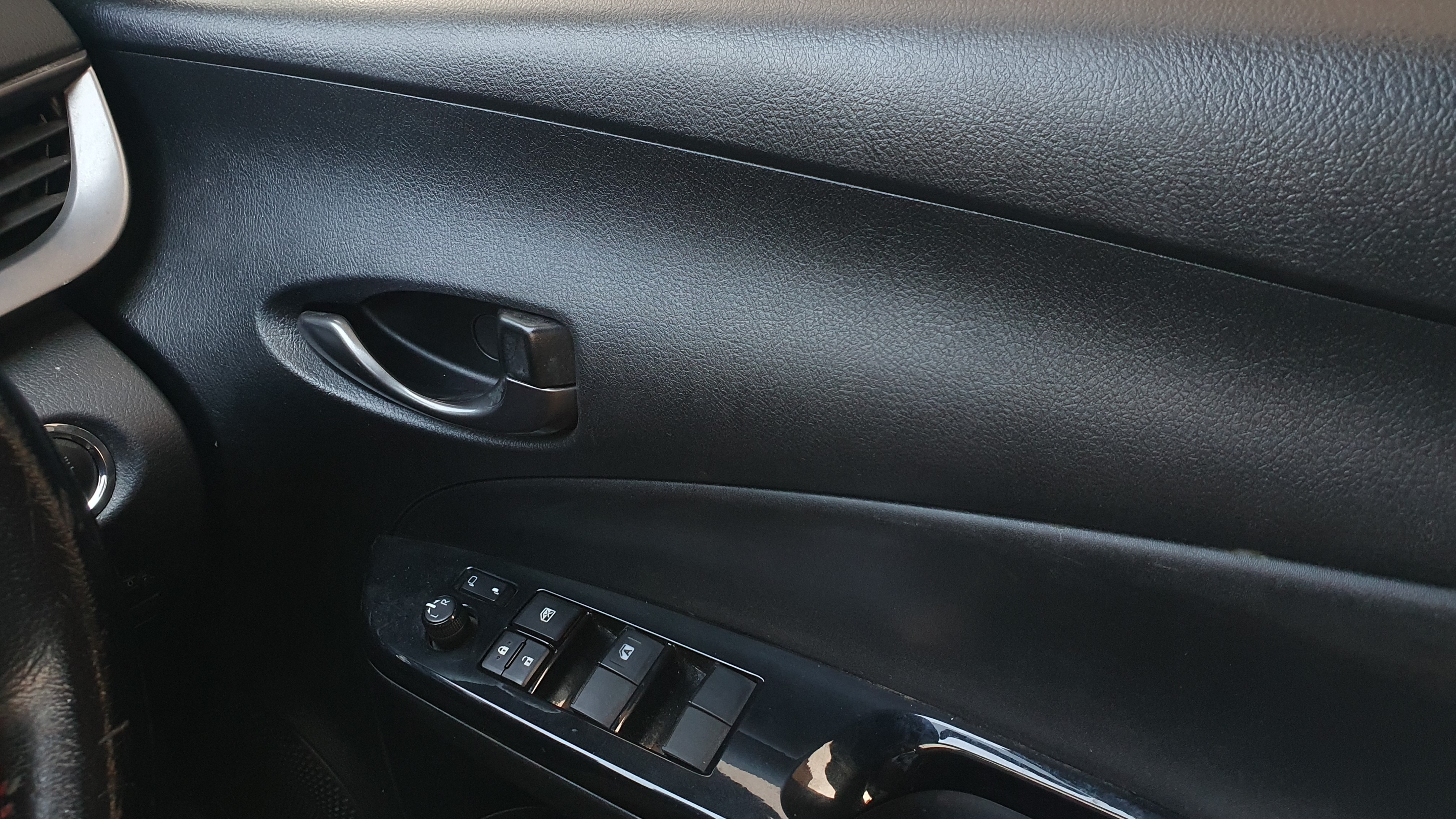 2021 Toyota Yaris 2021 Toyota Yaris