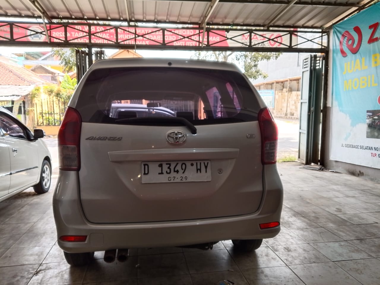 2014 Toyota Avanza  1.3 E MT 2014 Toyota Avanza  1.3 E MT