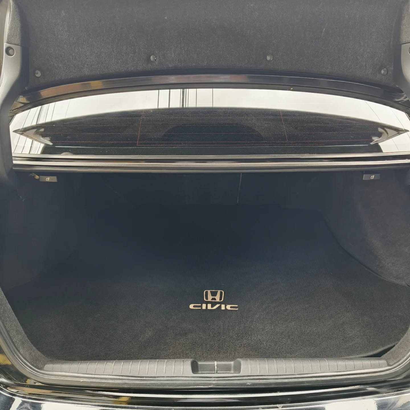 2011 Honda Civic  FDI 1.8 AT 2011 Honda Civic  FDI 1.8 AT