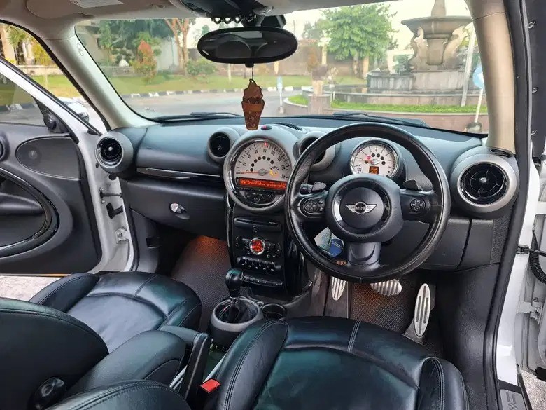 2011 MINI Cooper S Countryman 1.6 S TURBO 2011 MINI Cooper S Countryman 1.6 S TURBO