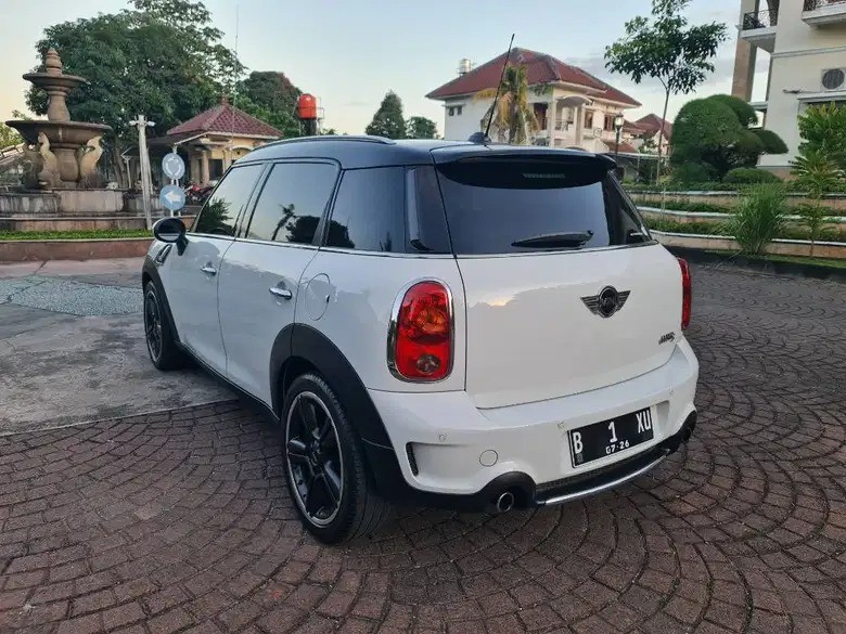 2011 MINI Cooper S Countryman 1.6 S TURBO 2011 MINI Cooper S Countryman 1.6 S TURBO