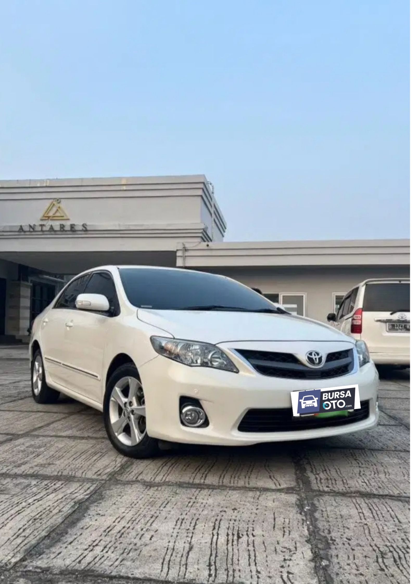 2013 Toyota Corolla Altis 2013 Toyota Corolla Altis