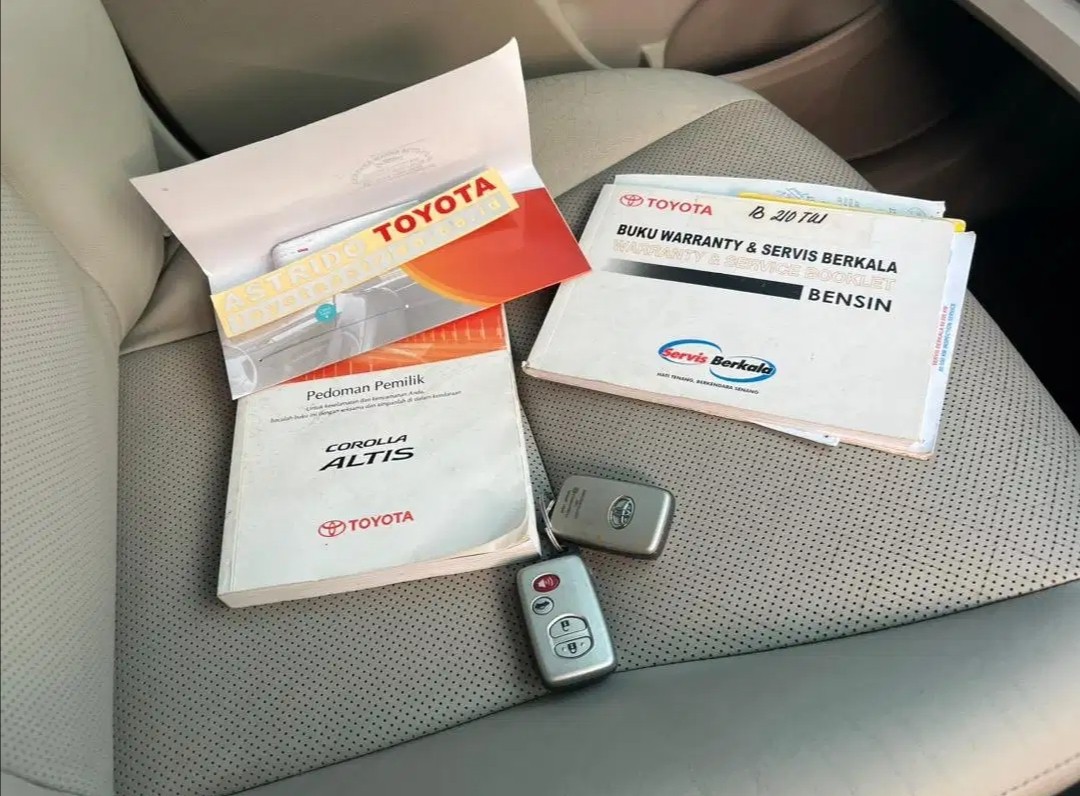 2013 Toyota Corolla Altis 2013 Toyota Corolla Altis