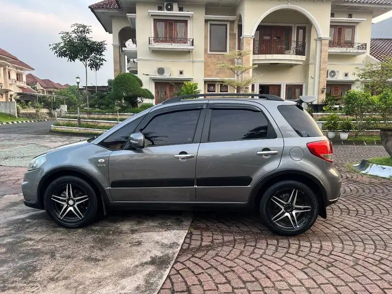 2011 Suzuki SX4 X-OVER 1.5 RC1 MT 2011 Suzuki SX4 X-OVER 1.5 RC1 MT