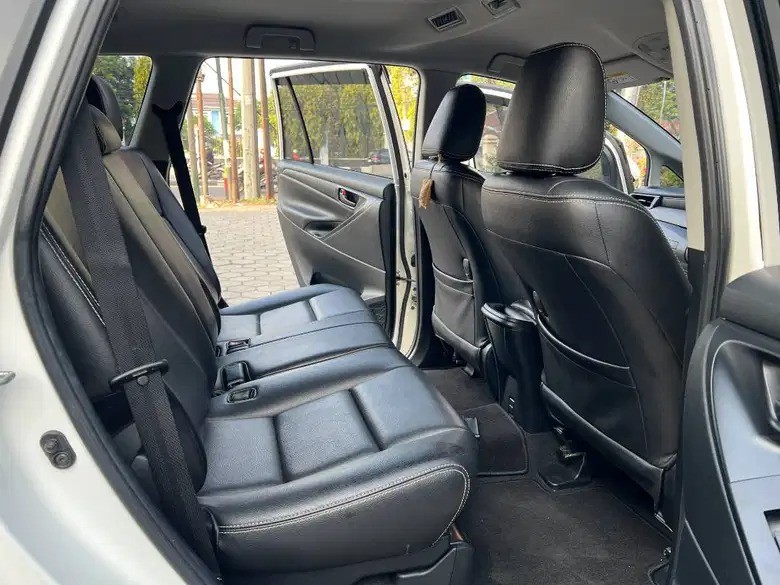 2020 Toyota Kijang Innova REBORN 2.4 G AT DIESEL 2020 Toyota Kijang Innova REBORN 2.4 G AT DIESEL