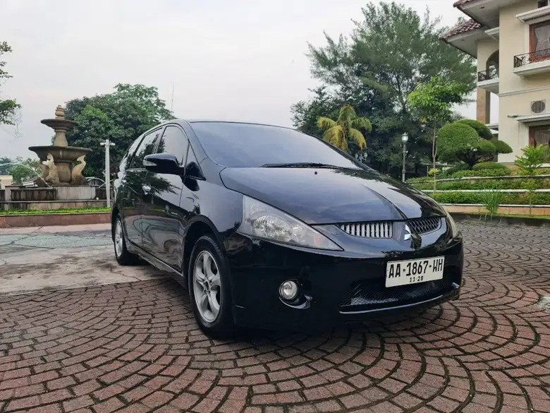 2006 Mitsubishi Grandis  GLS 2.4L AT 2006 Mitsubishi Grandis  GLS 2.4L AT