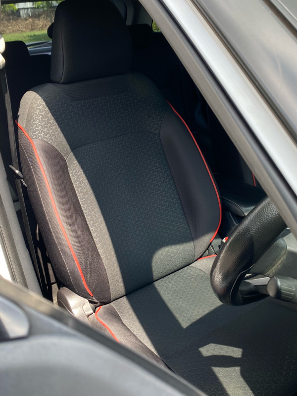 2021 Daihatsu Rocky 1.0 R ADS CVT 2021 Daihatsu Rocky 1.0 R ADS CVT