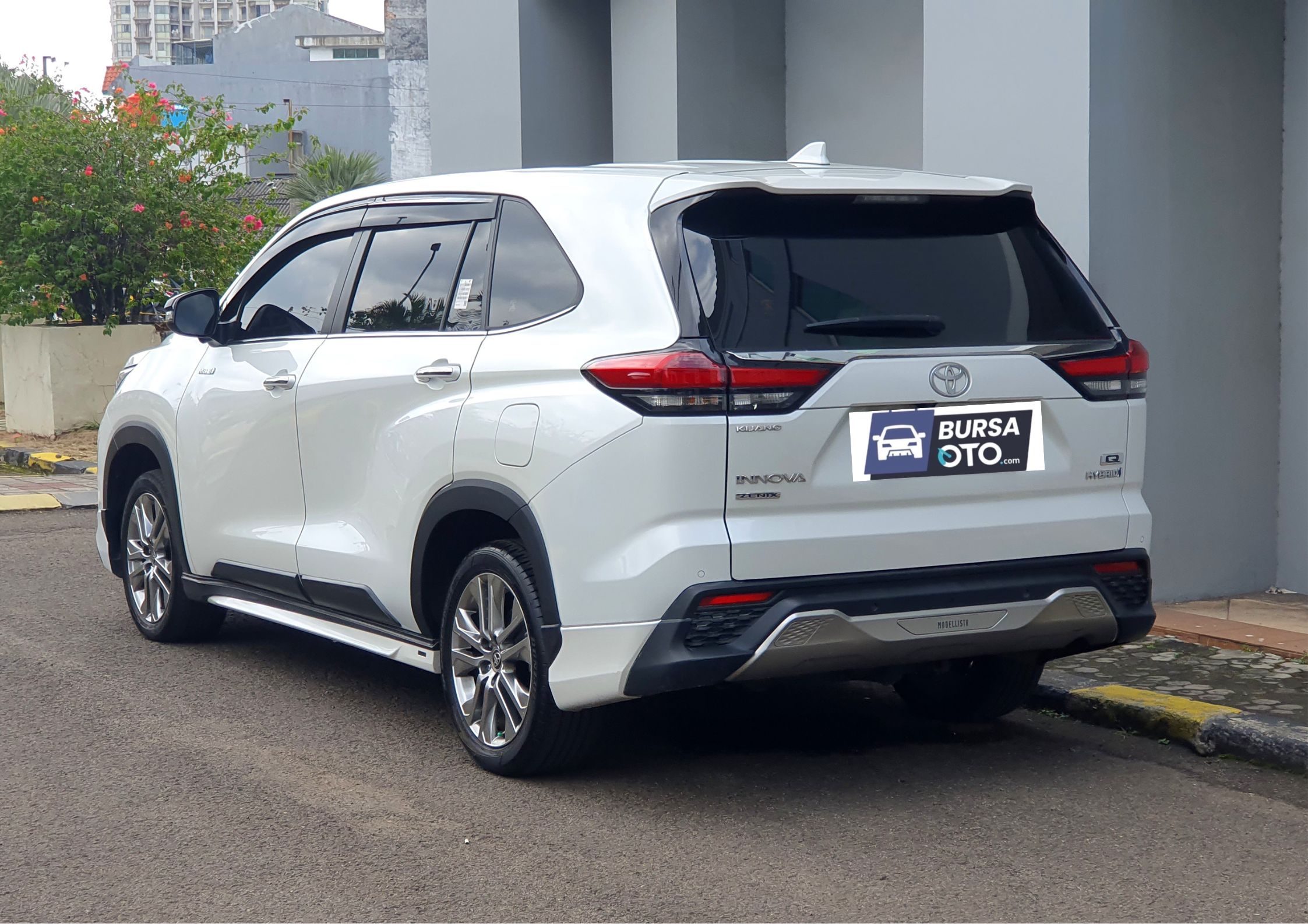 2024 Toyota Kijang Innova Zenix Hybrid EV 2024 Toyota Kijang Innova Zenix Hybrid EV